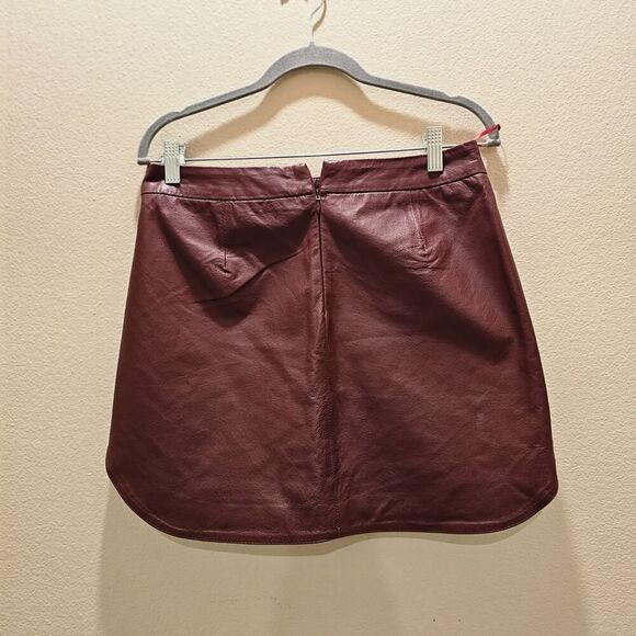 NWT BB Dakota Wine Color Leather Mini Skirt Size 4 - Picture 2 of 4
